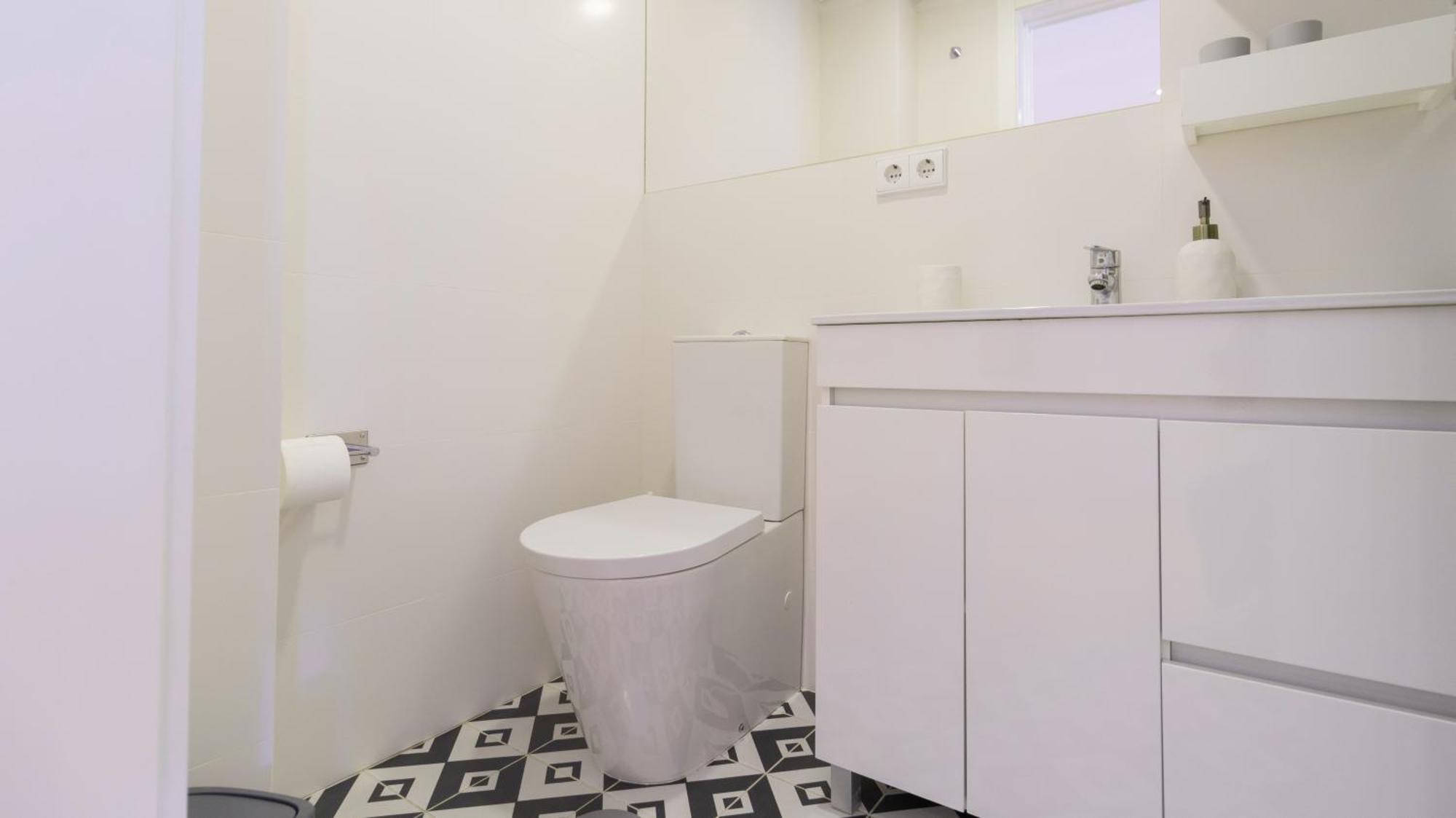 Center Duplex W Patio By Lovelystay * Oporto