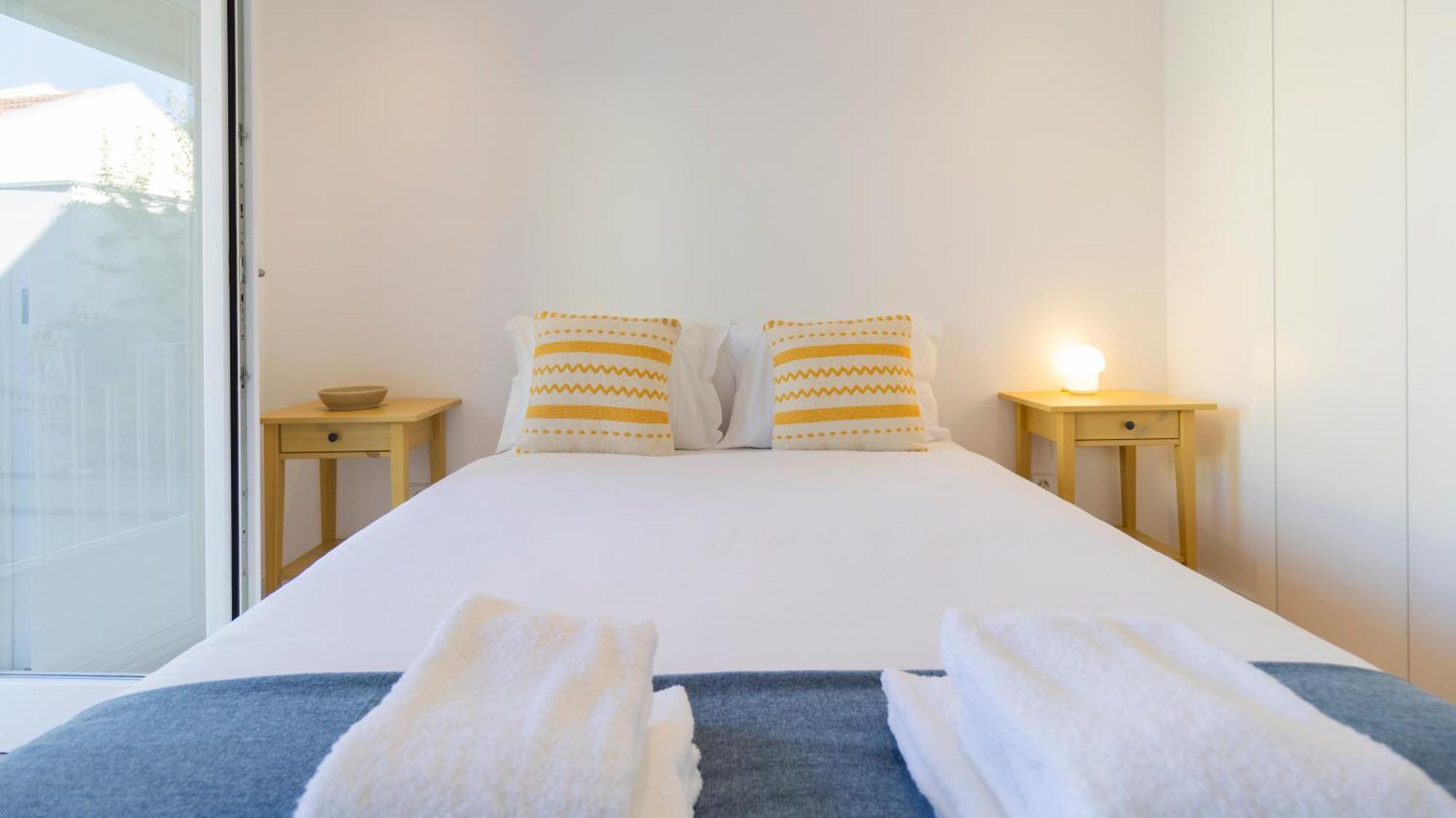 Center Duplex W Patio By Lovelystay Oporto